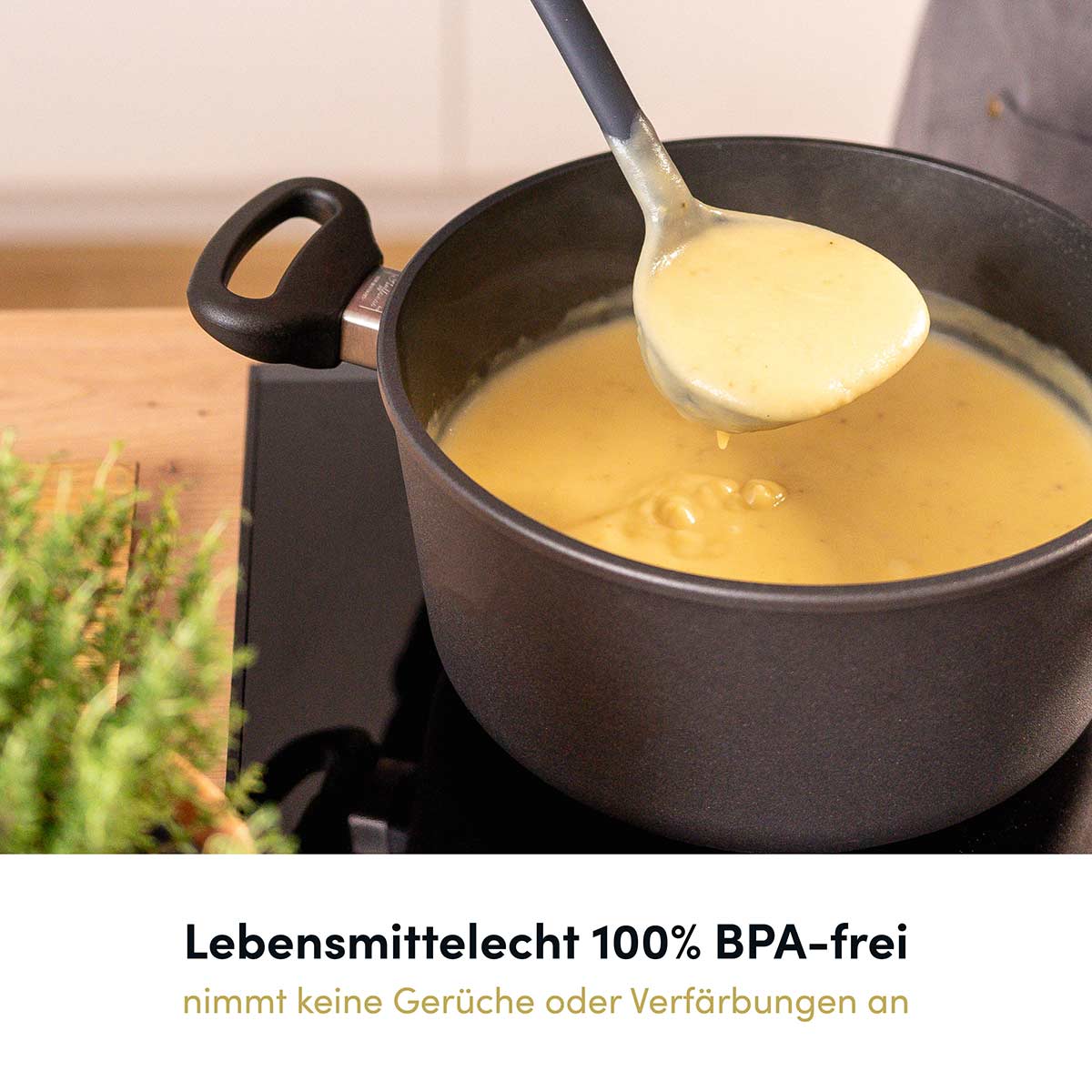 Schöpfkelle mit robustem Edelstahlkern